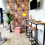Ng Prestige - Lille I Winoc - T2 - Netflix - Wifi - Cuisine - Parking Gratuit Апартаменты *