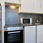Апартаменты Ng Prestige - Lille I Winoc - T2 - Netflix - Wifi - Cuisine - Parking Gratuit Туркуэн