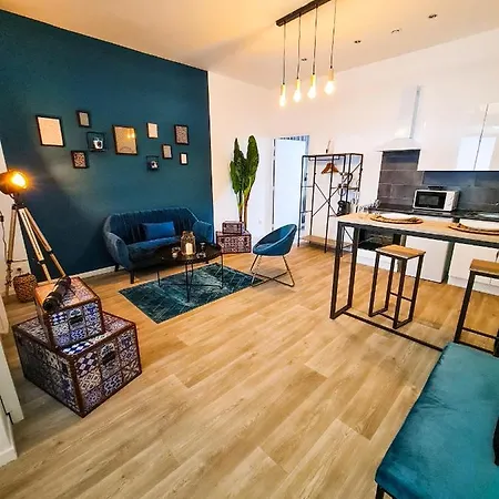 Ng Suitehome: With Netflix & Free Parking Apartment Tourcoing