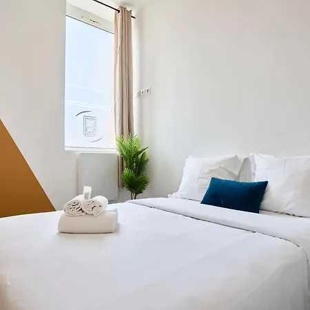 Apartment Ng Suitehome: With Netflix & Free Parking