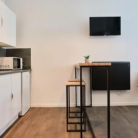 Ng Suitehome: With Netflix & Free Parking Tourcoing