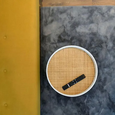 Apartment Ng Suitehome: With Netflix & Free Parking