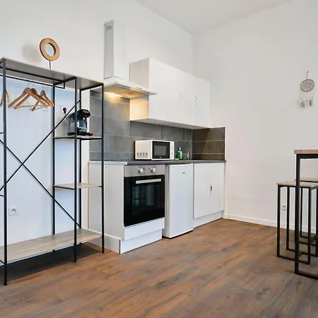 Ng Suitehome: With Netflix & Free Parking * Tourcoing
